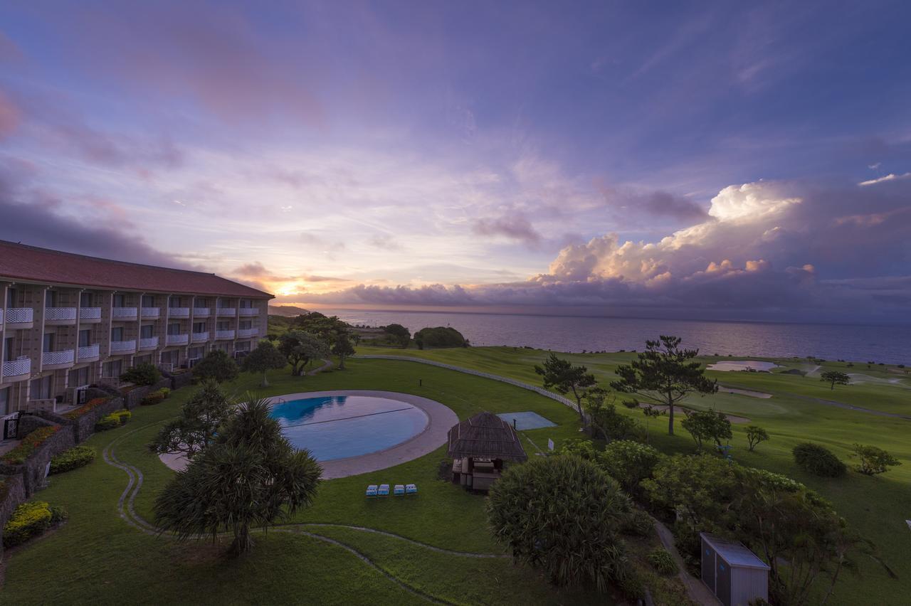 The Southern Links Resort Hotel Yaese Eksteriør billede