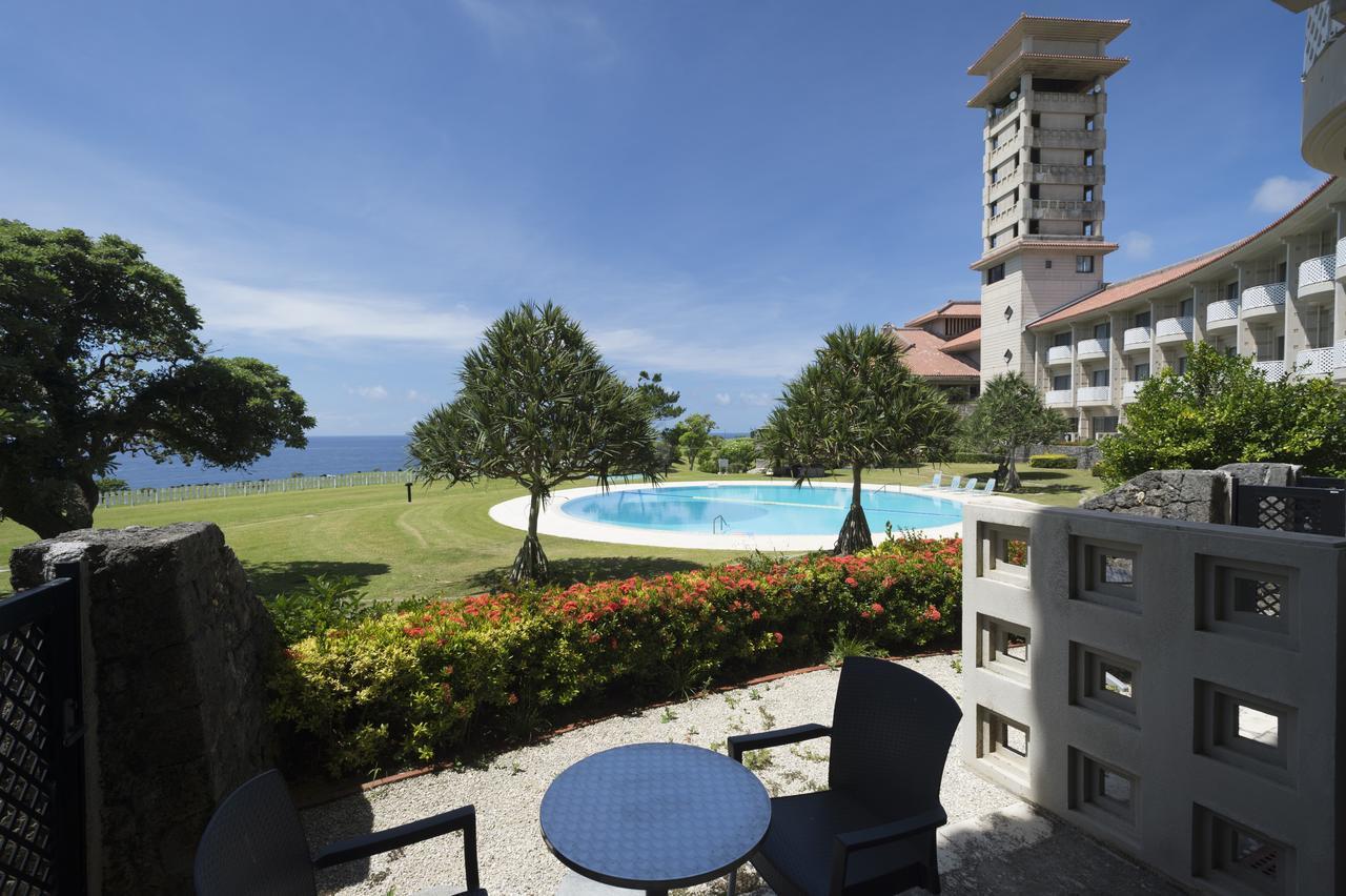 The Southern Links Resort Hotel Yaese Eksteriør billede