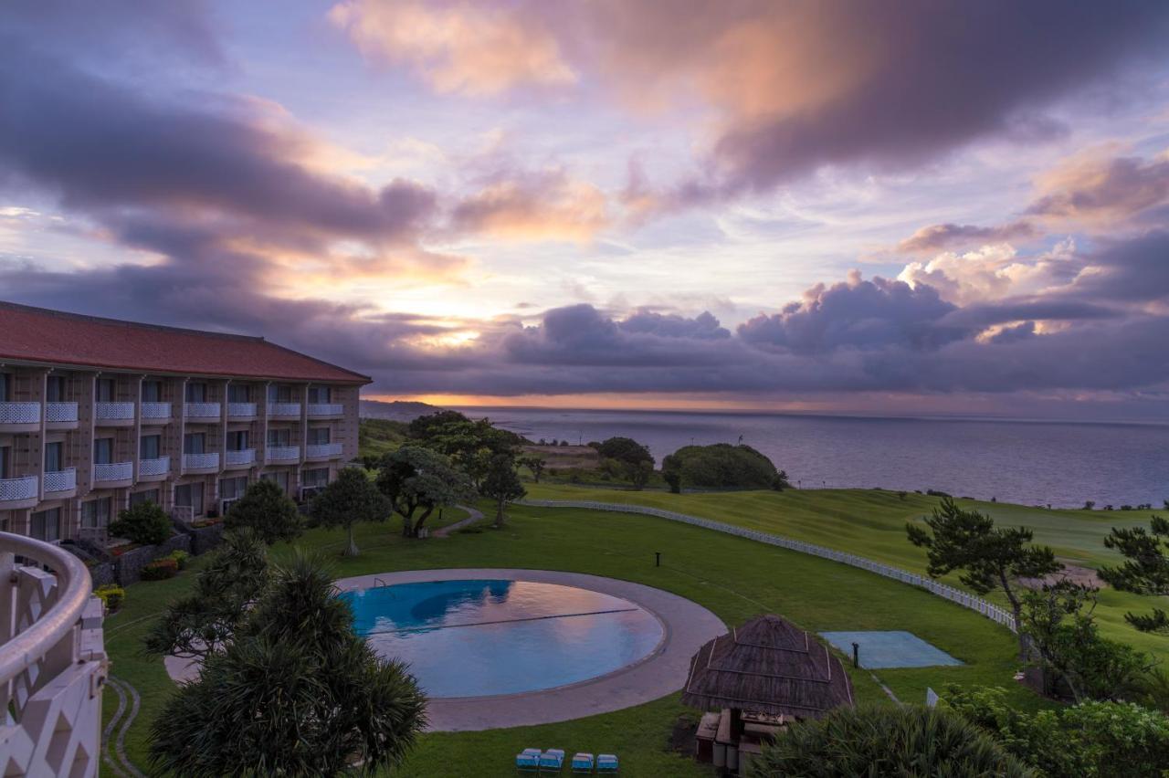 The Southern Links Resort Hotel Yaese Eksteriør billede